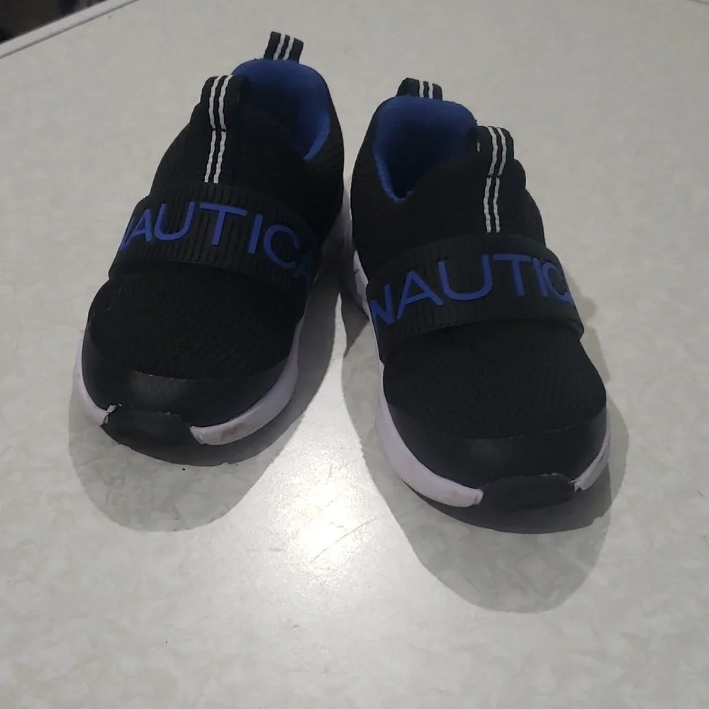 Nautica brand slip